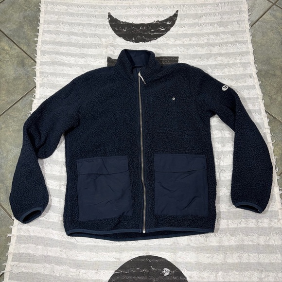 Vuori Idyllwild Sherpa Jacket Mens Medium Navy Fleece Full Zip Pockets Outdoor - Picture 2 of 12